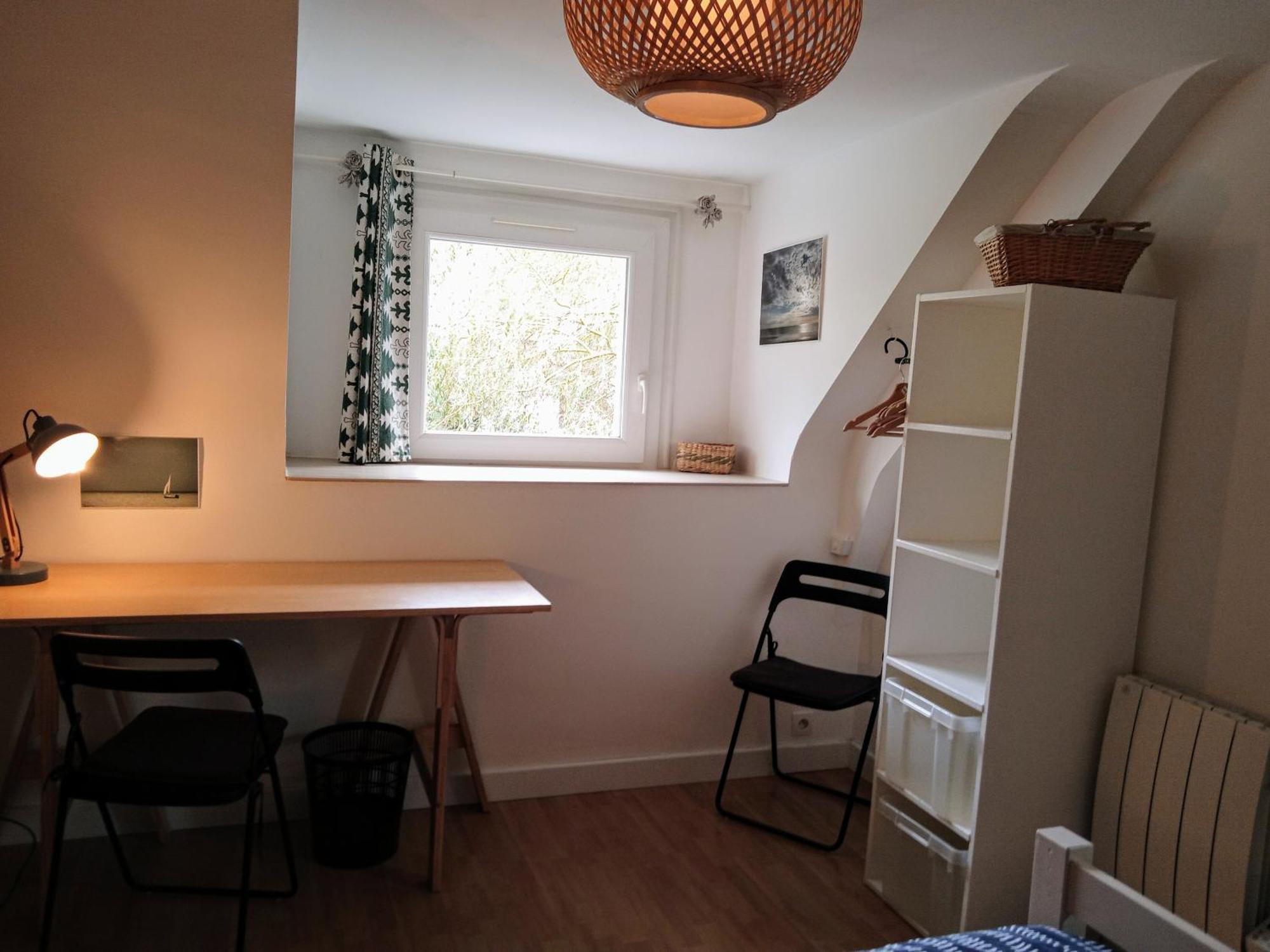 L Ideal 10 Mn Vannes Linge De Lit, Serviettes Inclus Wifi Parking Gratuit Apartment *